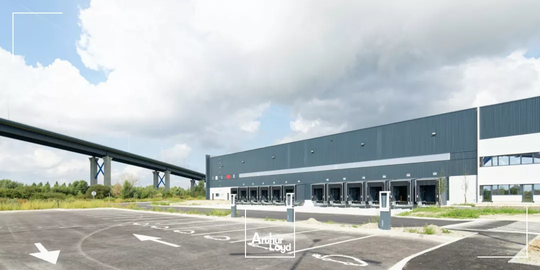 Neuf et XXL sur le Port d'Oudalle