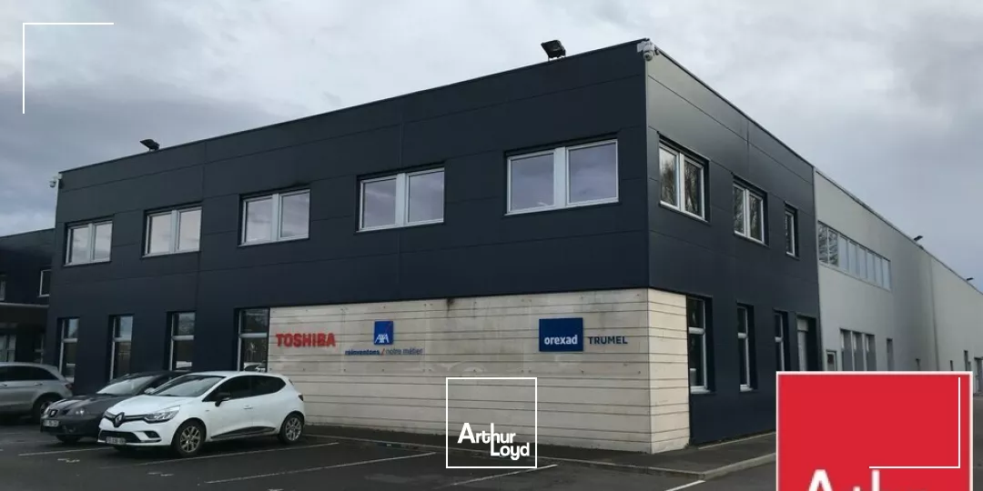 BUREAUX à LOUER de 660.89 m²