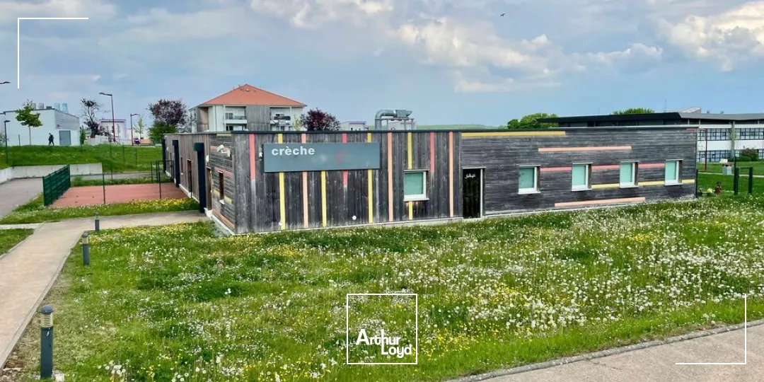 BUREAUX à VENDRE de 650 m²