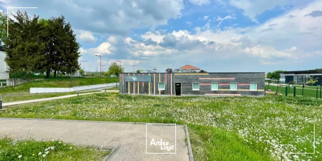 BUREAUX à VENDRE de 650 m²