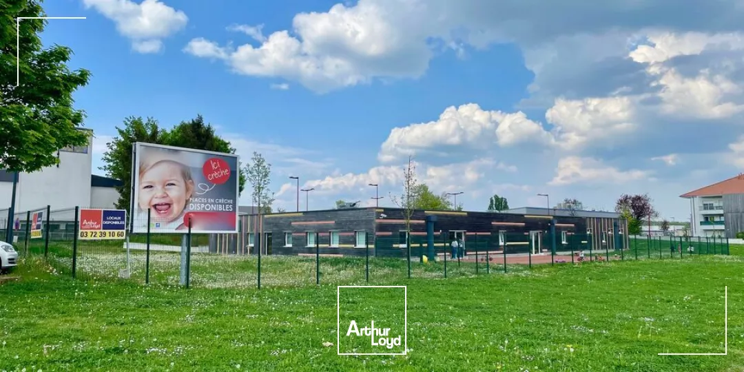 BUREAUX à VENDRE de 650 m²