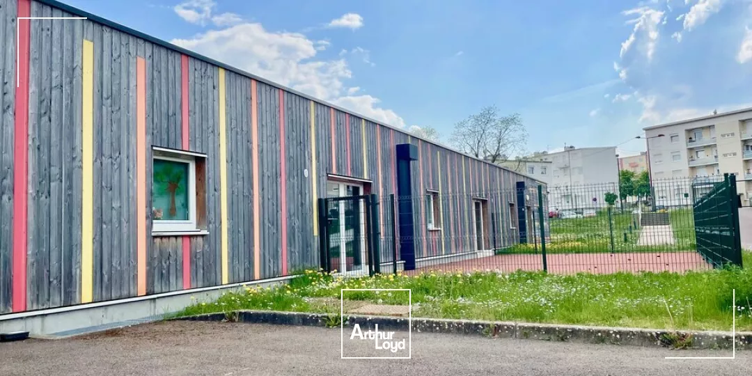 BUREAUX à VENDRE de 650 m²