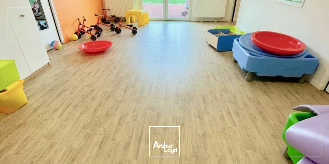 BUREAUX à VENDRE de 650 m²