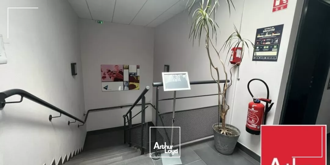 BUREAUX à LOUER de 66.7 m²