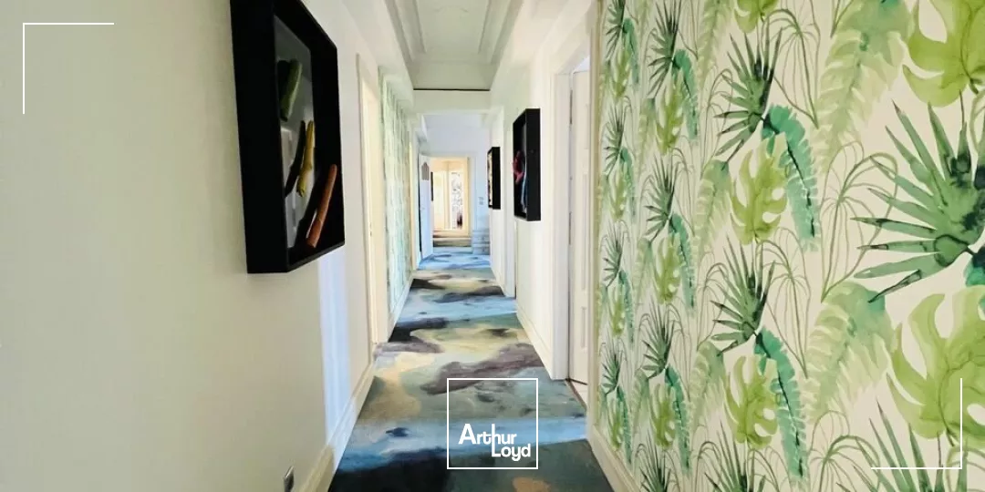 BUREAUX à LOUER de 204.2 m²