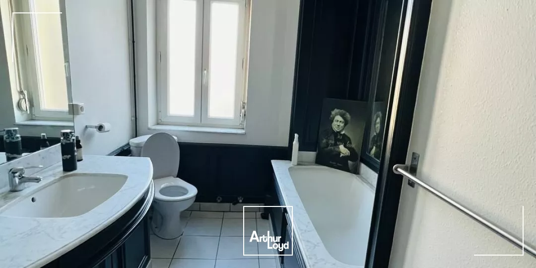 BUREAUX à LOUER de 204.2 m²