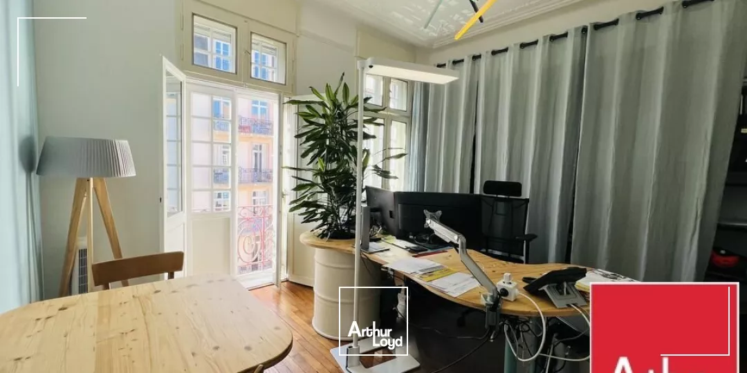 BUREAUX à LOUER de 204.2 m²