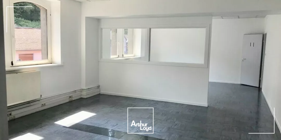 BUREAUX à LOUER de 773 m²