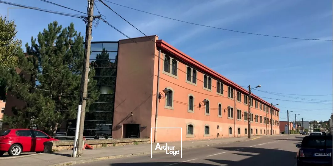 BUREAUX à LOUER de 773 m²