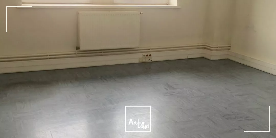 BUREAUX à LOUER de 773 m²