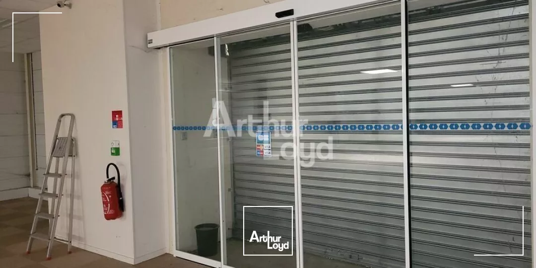 RUILLE SUR LOIR VENTE BATIMENT COMMERCIAL