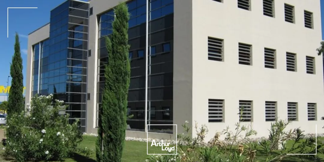 Avignon extra muros - Bureaux à louer 