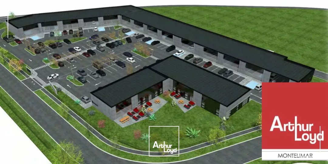 SAINT PAUL TROIS CHATEAUX - ZONE DROME SUD PROVENCE - A LOUER LOCAL COMMERCIAL DE 163 M2 AVEC PARKING