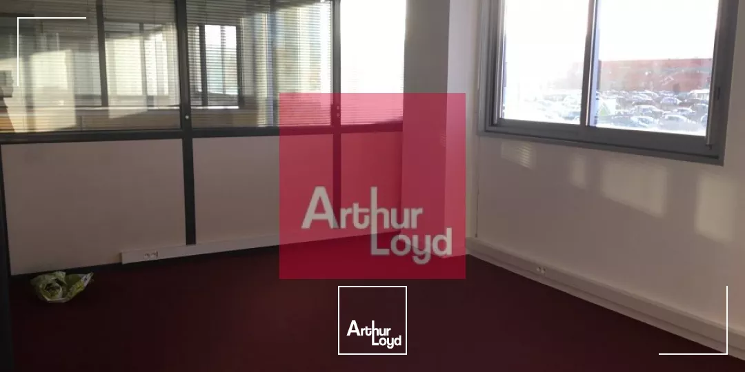 CLERMONT-FERRAND BREZET A LOUER BUREAUX TOUT COMPRIS DE 10 M² A 25 M²