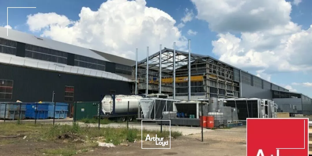 LOCAL D'ACTIVITE - ENTREPOT à LOUER de 2000 m²