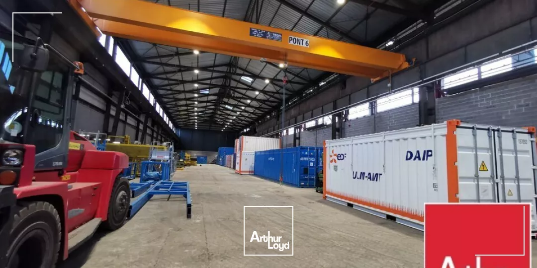 LOCAL D'ACTIVITE - ENTREPOT à LOUER de 2000 m²