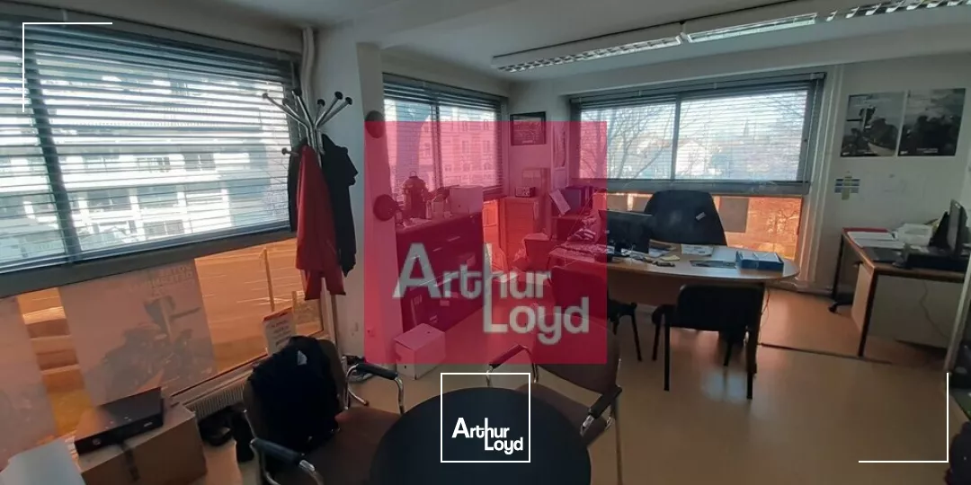 CLERMONT-FERRAND SECTEUR BERTHELOT BUREAUX 248 M² A LOUER