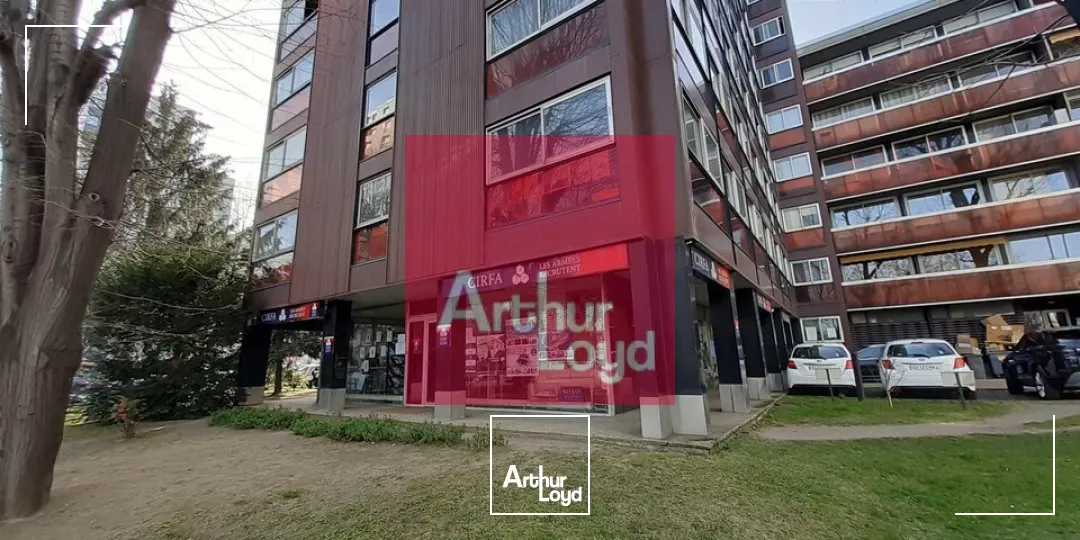 CLERMONT-FERRAND SECTEUR BERTHELOT BUREAUX 248 M² A LOUER