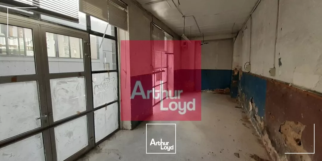 LOCAL COMMERCIAL A LOUER CLERMONT-FERRAND 240 M² +70 M² Réserves.