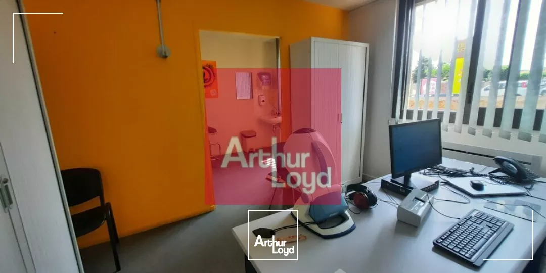 BUREAUX A VENDRE ISSOIRE 260M² - RDC