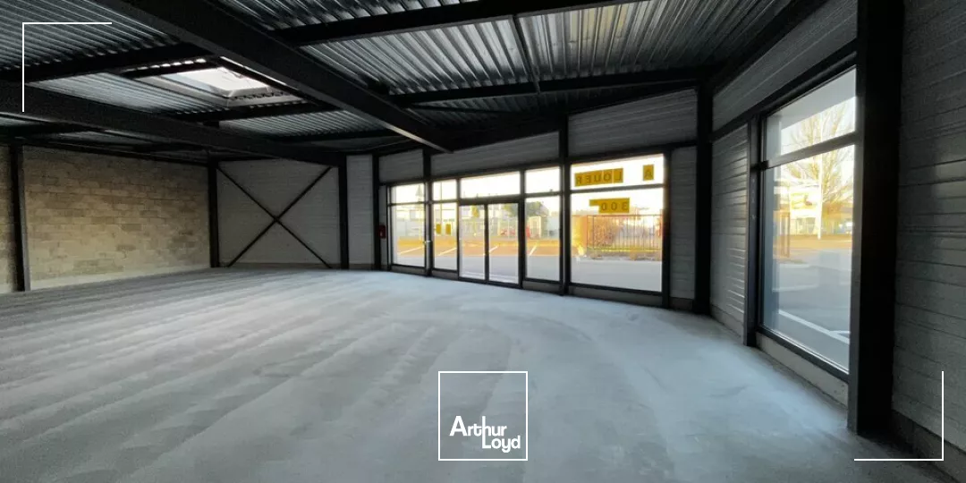 LOCAL COMMERCIAL à LOUER de 600 m²
