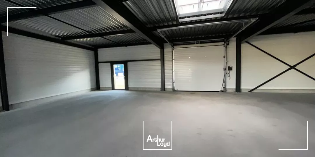 LOCAL COMMERCIAL à LOUER de 600 m²