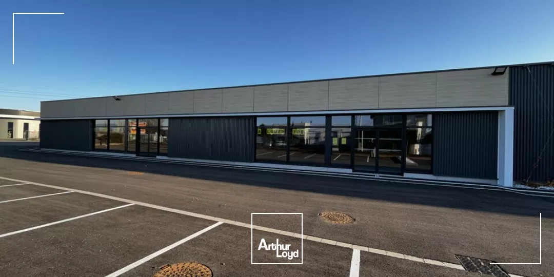 LOCAL COMMERCIAL à LOUER de 600 m²