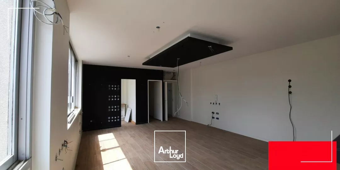 Petite surface de bureaux lumineux en centre-ville