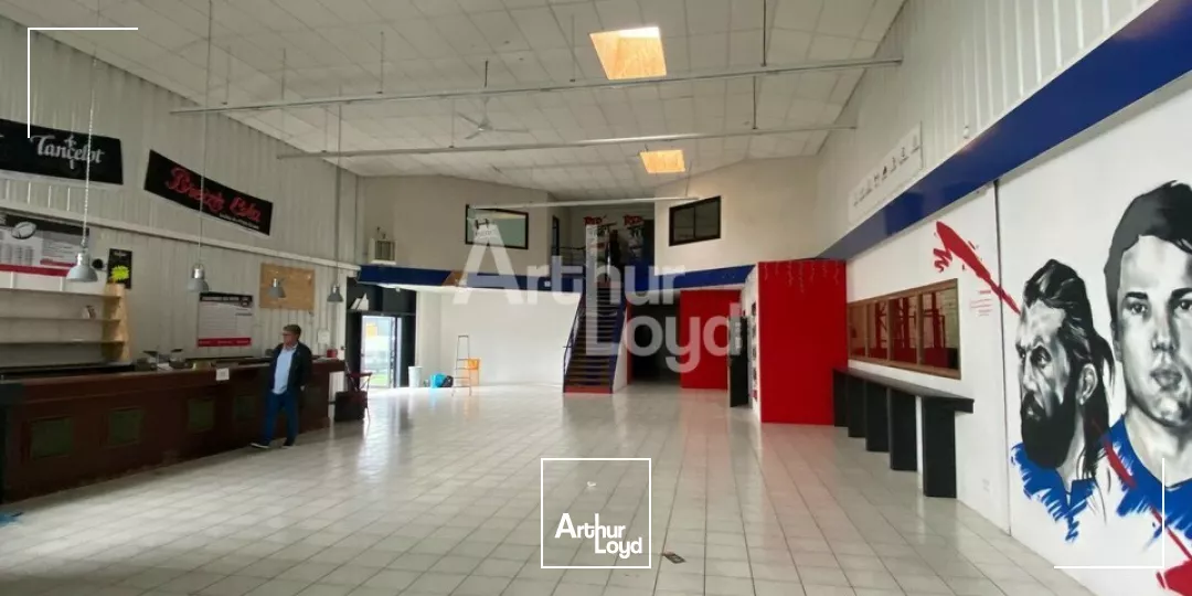 REDON - A LOUER - LOCAL D'ACTIVITE - 1270M²