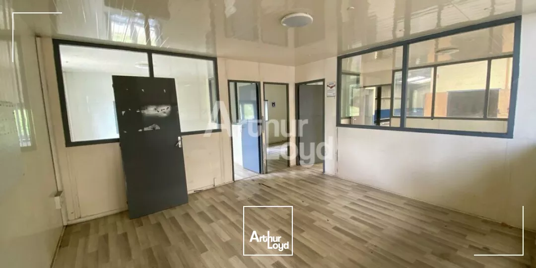 NOYAL-SUR-VILAINE - LOCAL D ACTIVITE- 885 M²