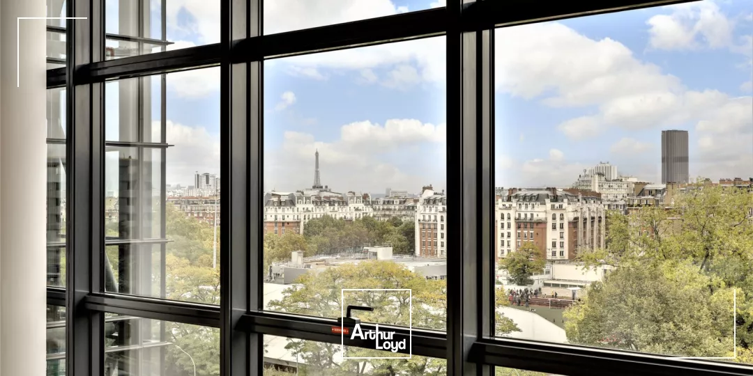 Magnifiques bureaux rénovés en RDC. terrasses et jardins de 5 000 m² Paris 14 