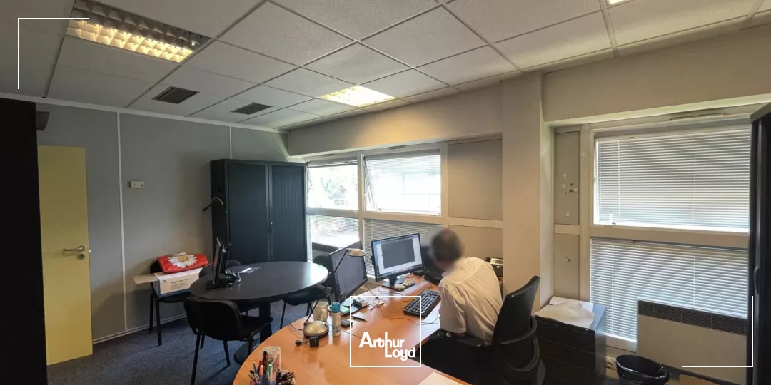 LOCATION DE BUREAUX 132M² MAUPERTUIS A MEYLAN