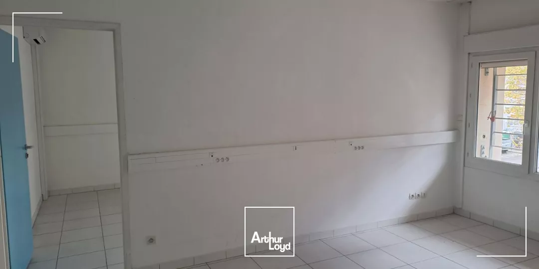 ENSEMBLE DE BUREAUX DE 30M² SECTEUR BOUCHAYER VIALLET GRENOBLE