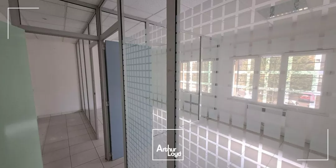 ENSEMBLE DE BUREAUX DE 30M² SECTEUR BOUCHAYER VIALLET GRENOBLE
