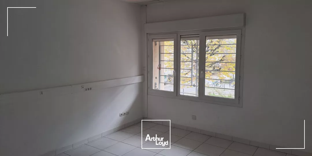 ENSEMBLE DE BUREAUX DE 60M² ET 80M² BOUCHAYER VIALLET GRENOBLE