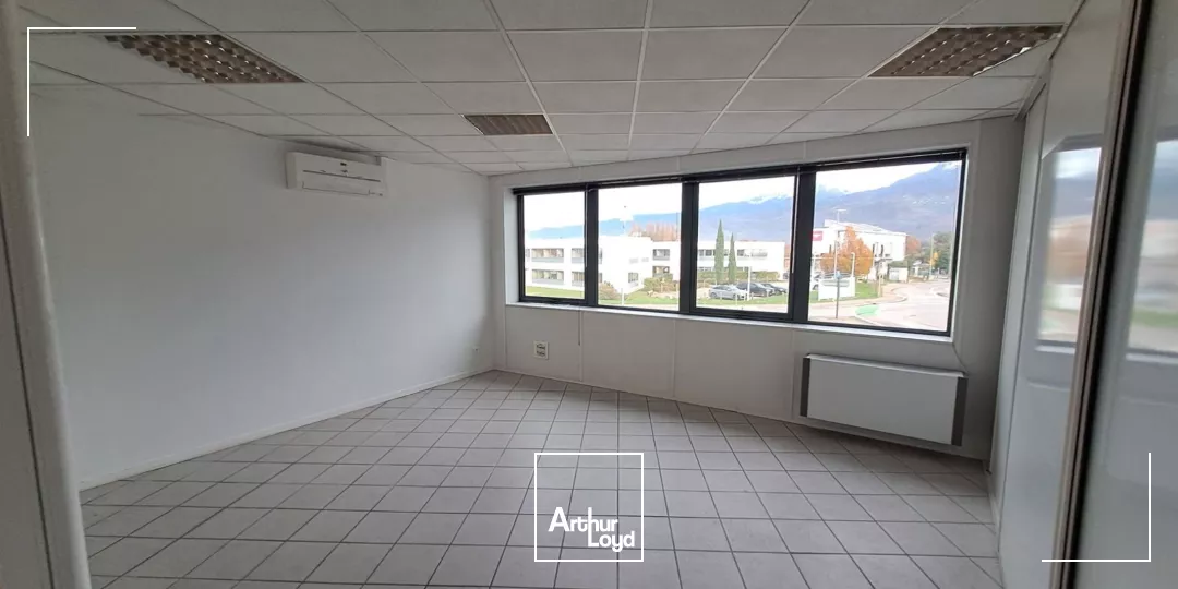 BUREAUX 514M² A LOUER SECTEUR INOVALLEE MONTBONNOT