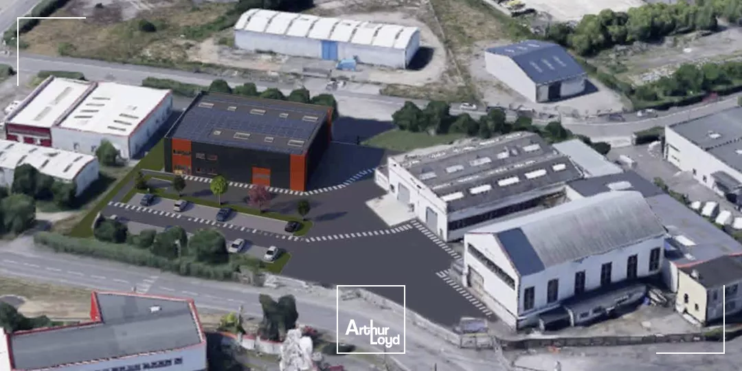ATELIER - 650 M2 - TRIGNAC- BUREAUX