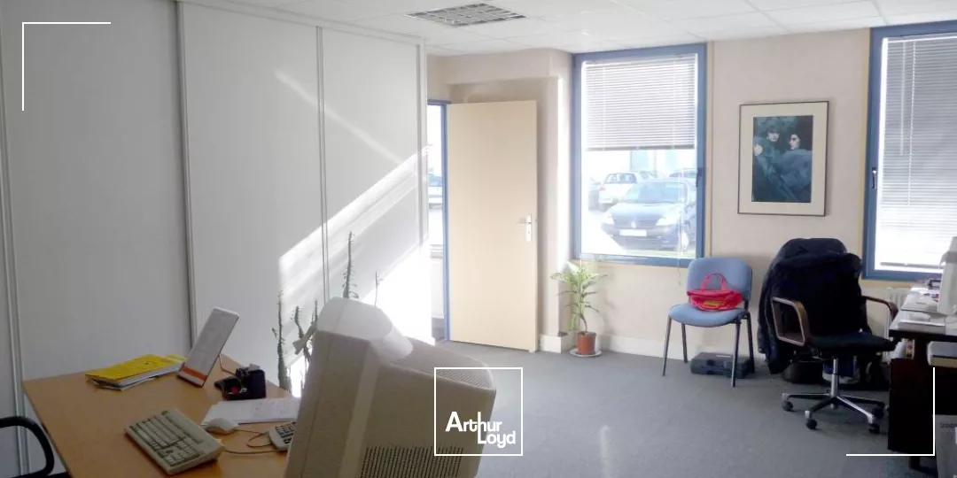 Bureaux à louer à CROISSY SUR SEINE 78290