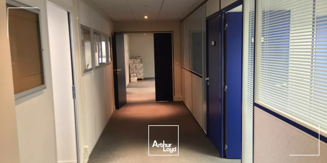 Bureaux à louer à LE PECQ 78230