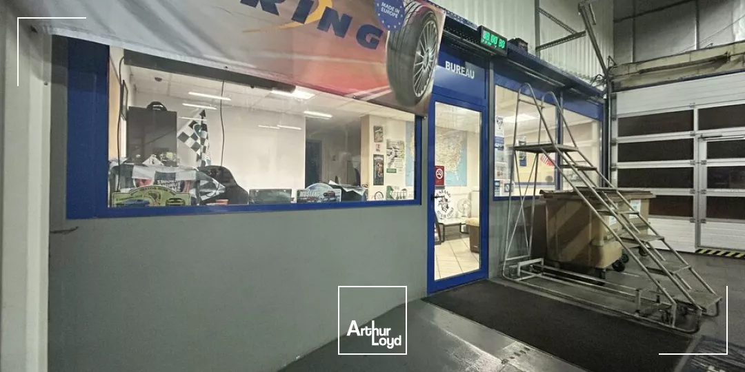 SAINT-VALLIER BATIMENT 800 m² + terrain 