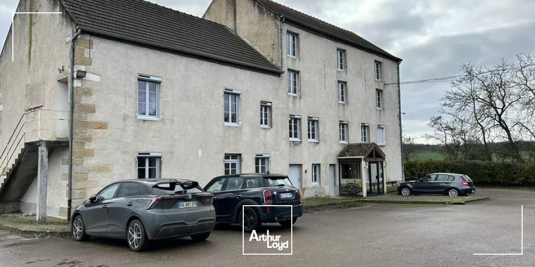 Proximité autoroute A6- SAINT REMY