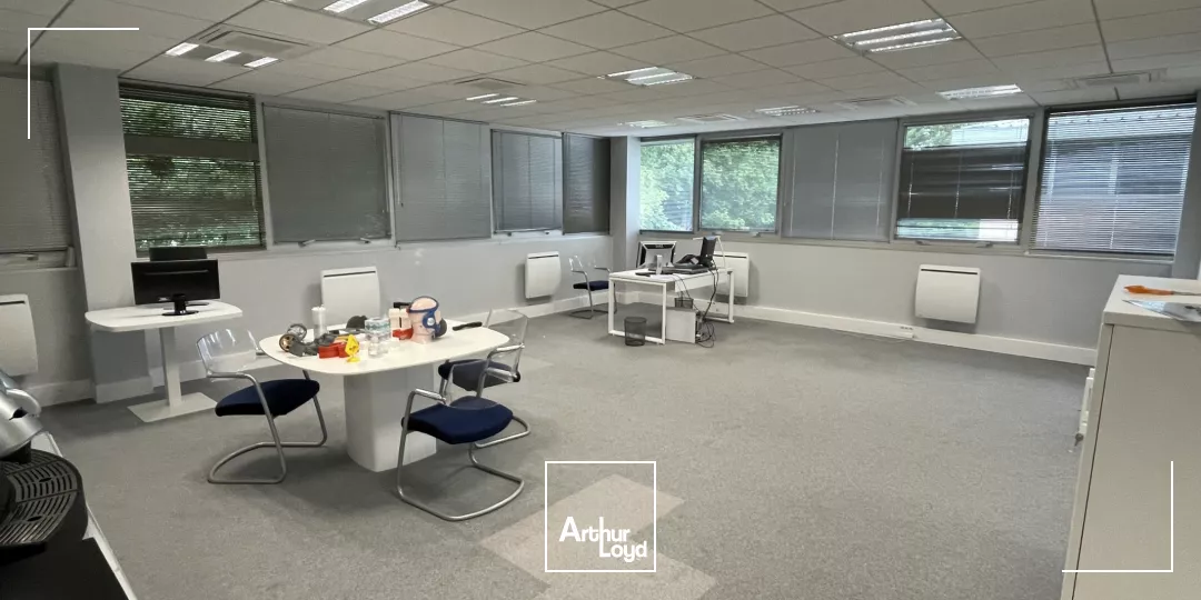 Proche Saint Germain en Laye - Bureaux à louer