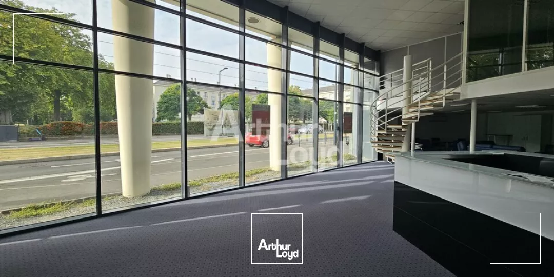 ANGERS - PATTON - BUREAUX DE 225 M² A LOUER 