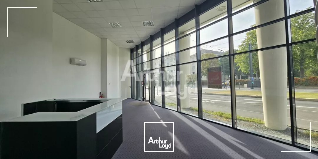 ANGERS - PATTON - BUREAUX DE 225 M² A LOUER 