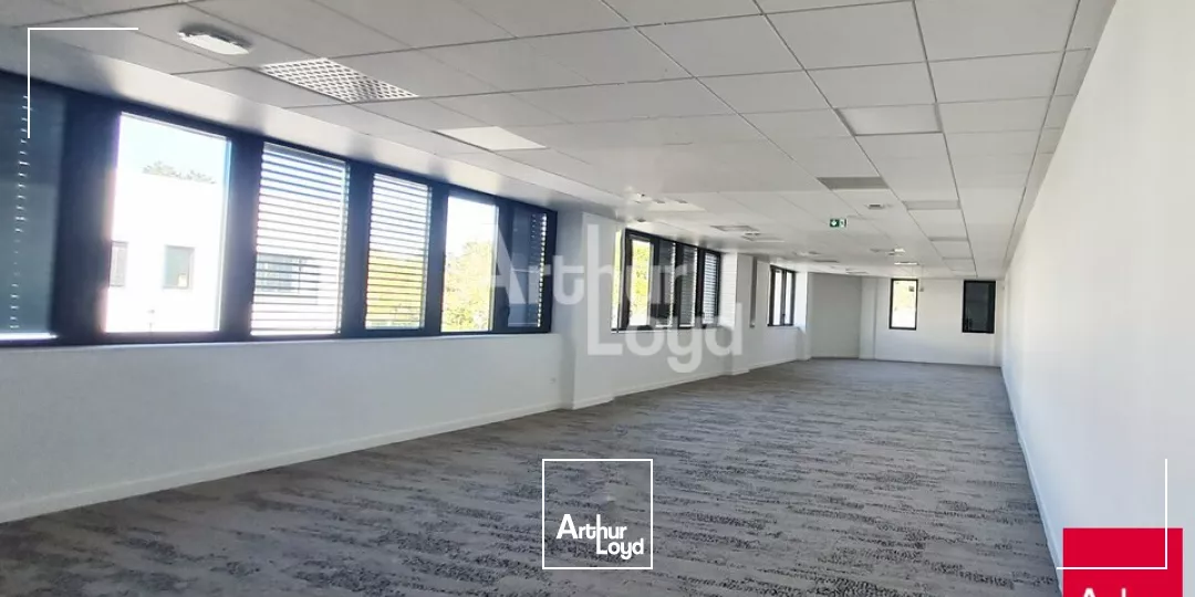 ANGERS ORGEMONT BUREAUX DE 163 M² A LOUER