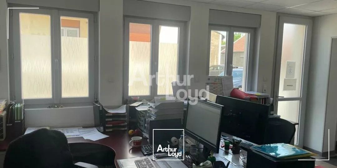 BLOIS - LOCATION BUREAUX ET GARAGE DE 55 A 212 M² - PROCHE GARE 