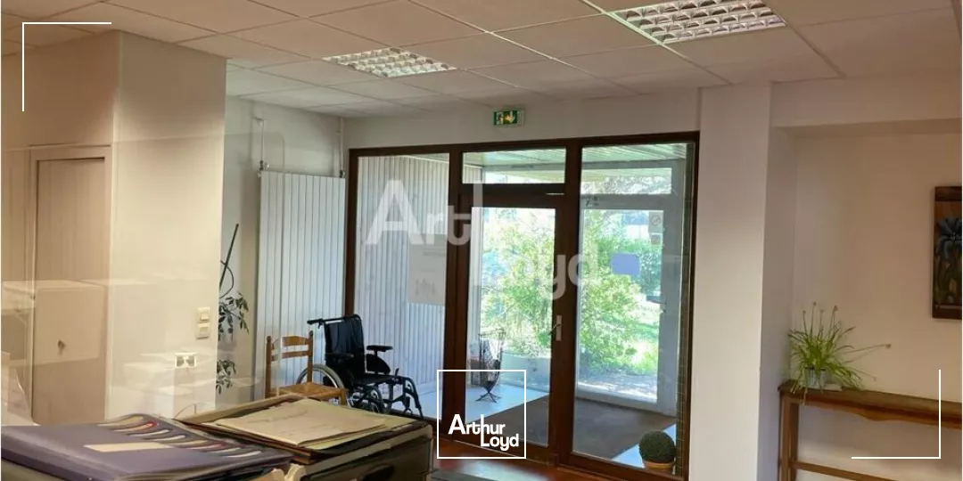VENDOME - A VENDRE - BUREAUX DE 330 M² - GARE TGV A 5 KM
