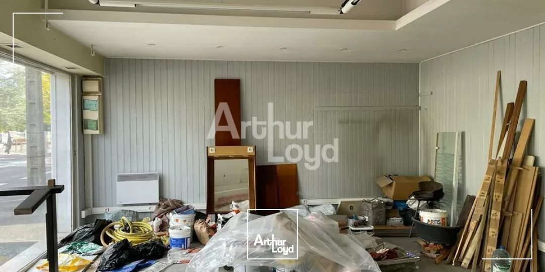 BLOIS - LOCATION COMMERCE DE 52 M² - PROCHE GARE