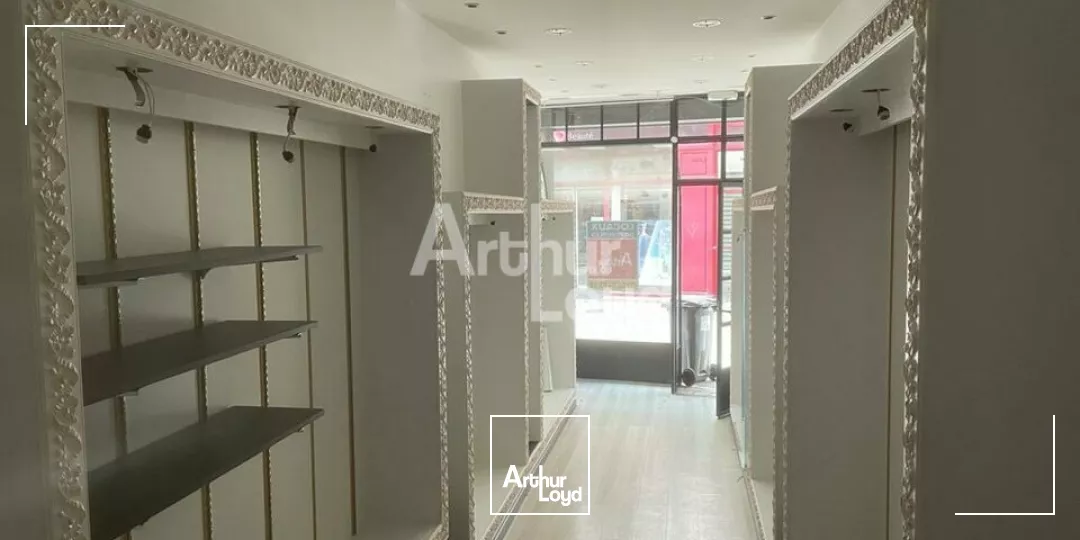 BLOIS HYPERCENTRE - VENTE LOCAL COMMERCIAL DE 48,23 M² - EMPLACEMENT N°1