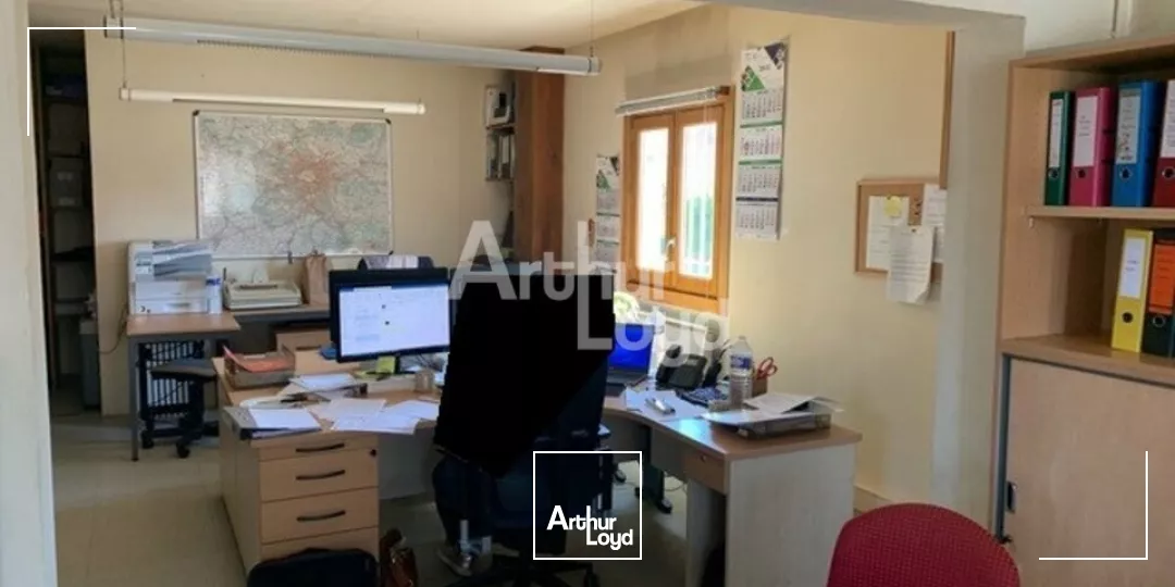 PROCHE LAMOTTE-BEUVRON - LOCATION LOCAL D'ACTIVITE DE 400 M² - ACCES A85 A 15 MN